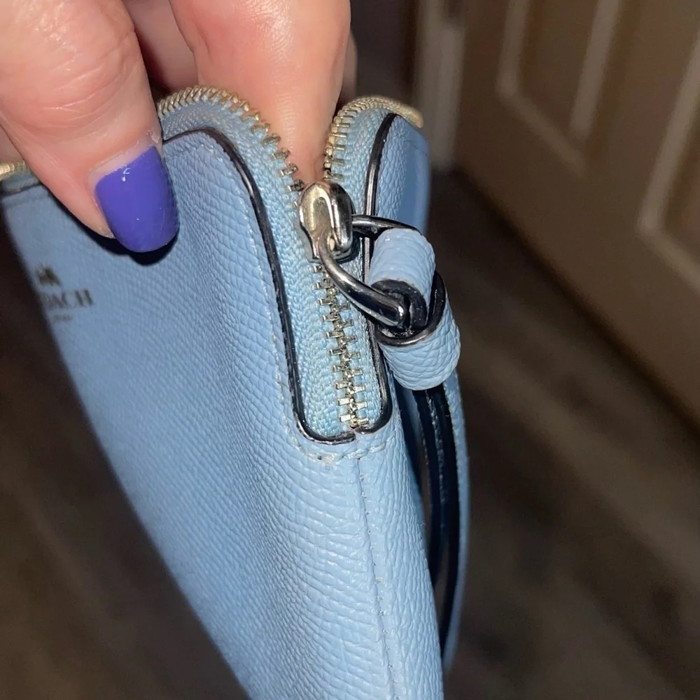 COACH Beautiful Baby Blue Wristlet Silver hardware and Logo - Picture 5 of 10
